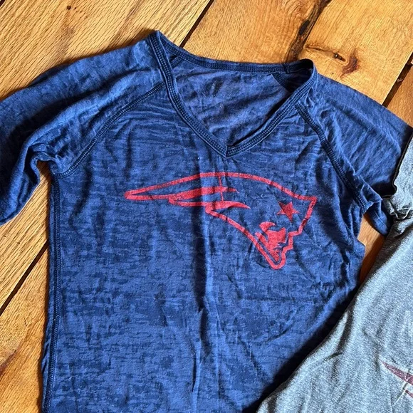 Patriots tee shirt lot size women’s small - Picture 2 of 4